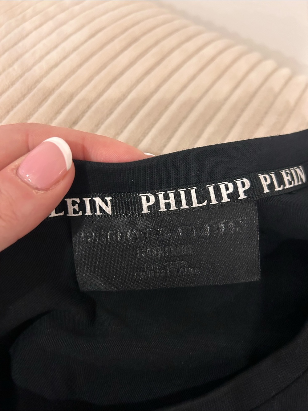 Philipp Plein" Black Round Neck Skull Shirt" Large - Picture 4 of 4